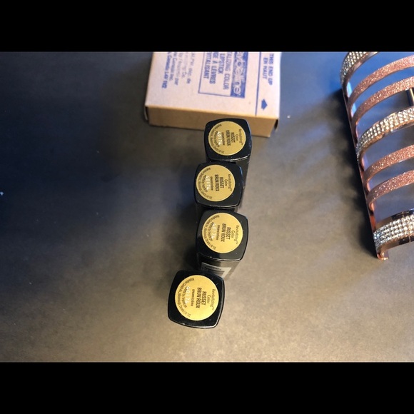 Maybelline Lipstick bundle - Picture 3 of 3